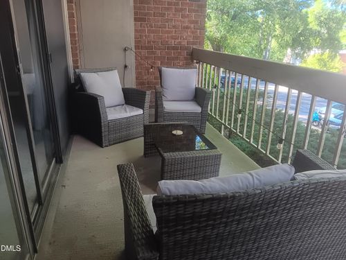 c206-500 Umstead Dr, Chapel Hill, NC, 27516-1621 | Card Image
