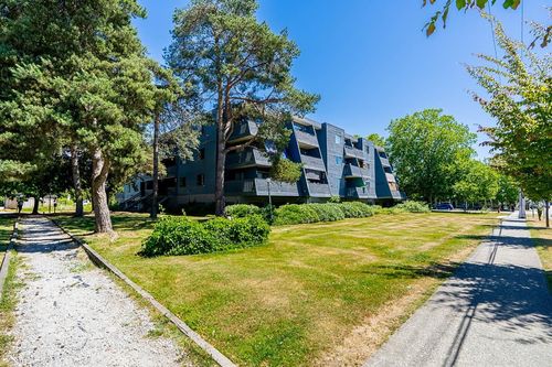 207-17661 58a Ave, Surrey, BC, V3S1N4 | Card Image
