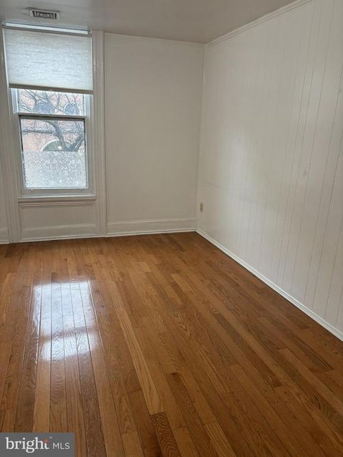apt-2f-2107 Spring Garden St, PHILADELPHIA, PA, 19130-3506 | Card Image