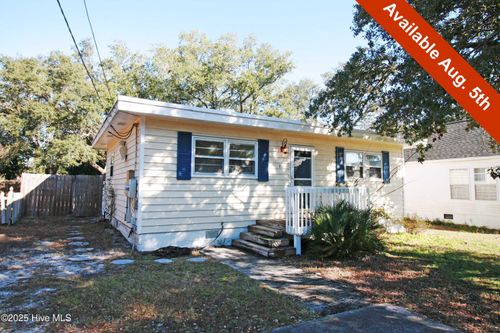 806 Monroe Ave, Carolina Beach, NC, 28428-4311 | Card Image
