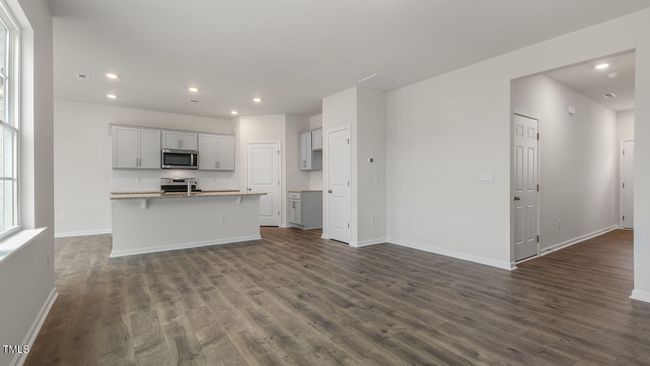 Living Area | Image 10