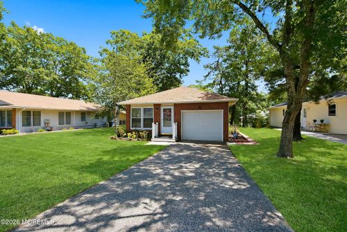 13-37 Sycamore Rd, Manahawkin, NJ, 08050-1509 | Card Image