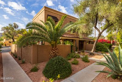 3 - 10425 N 11 Th Street, Townhouse with 2 bedrooms, 2 bathrooms and null parking in Phoenix AZ | Image 3