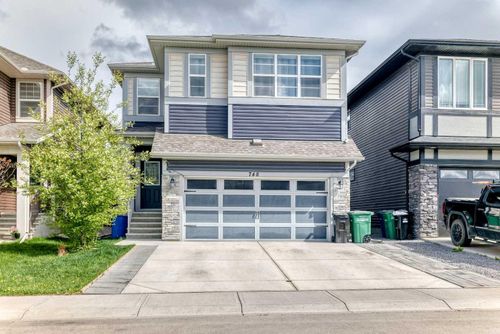 748 Midtown Dr Sw, Airdrie, AB, T4B4K5 | Card Image