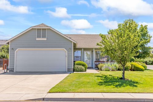 537 Ne Marigold St, Madras, OR, 97741-1003 | Card Image