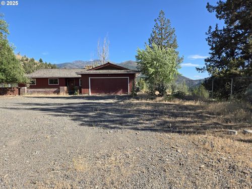 801 Ferguson Rd, John Day, OR, 97845-1280 | Card Image