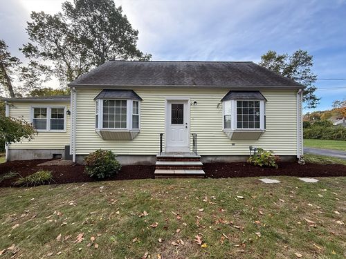 197 Forest St, North Dighton, MA, 02764-1339 | Card Image