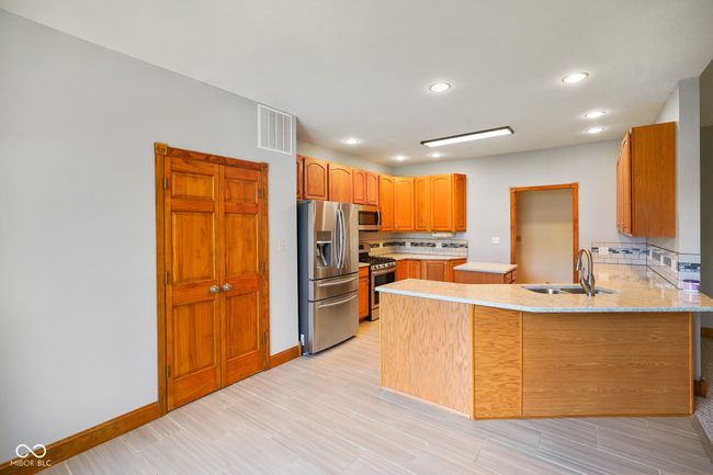 7099 S 1100 W, House other with 4 bedrooms, 3 bathrooms and null parking in Jamestown IN | Image 11