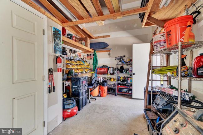 1058 Marsh Hawk Way, House other with 4 bedrooms, 4 bathrooms and null parking in Shepherdstown WV | Image 56