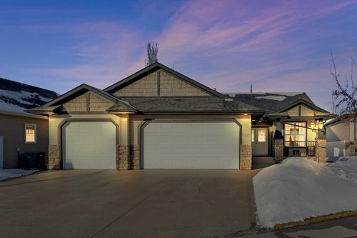 132 Illingworth Close, Red Deer, AB, T4R0B1 | Card Image