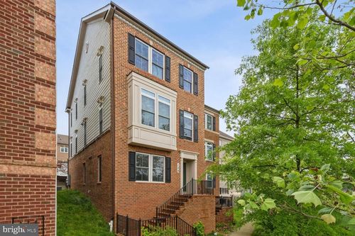 124 Liriope Pl, GAITHERSBURG, MD, 20878-4051 | Card Image