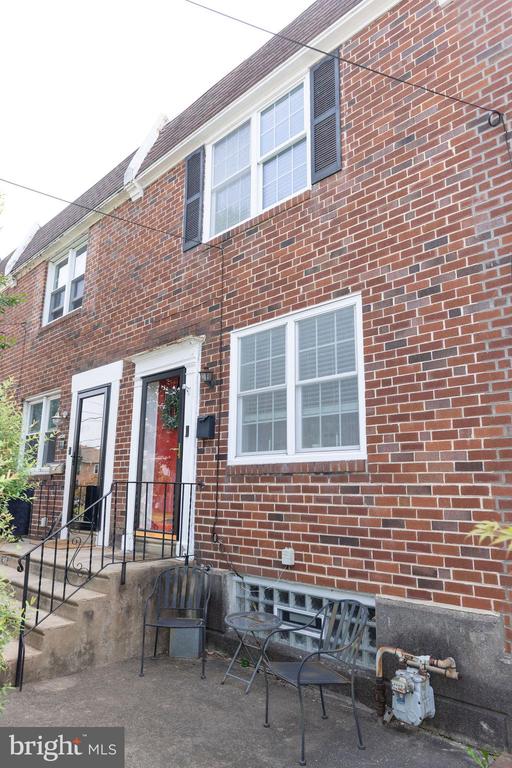 Orange Ave, Ambler, PA 19002
