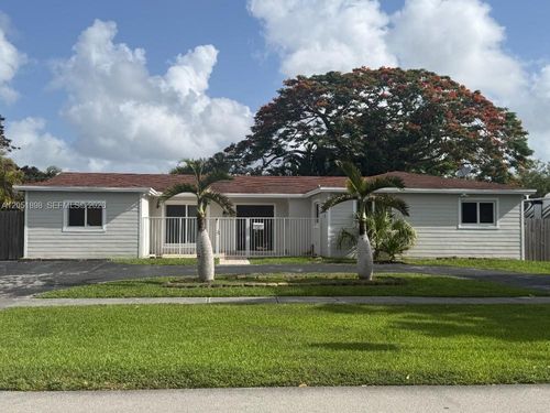10601 Sw 96th St, Miami, FL, 33176-2644 | Card Image