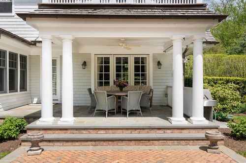 19 Fairlea Ct, Sag Harbor, NY, 11963-4311 | Card Image