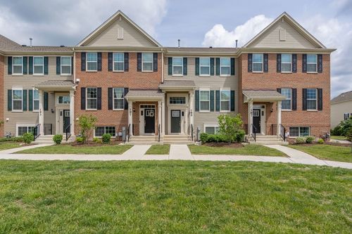 189 Lakeshore Dr, Oswego, IL, 60543-5107 | Card Image