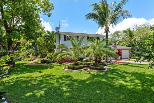 12460 Sw 69th Ct, Pinecrest, FL, 33156-6223 | Card Image