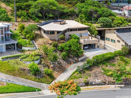 111 Polihale Pl, Honolulu, HI, 96825-2121 | Card Image