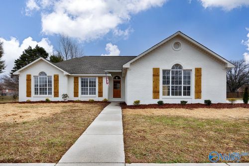 115 Wind Rush Rd, Huntsville, AL, 35811-8611 | Card Image