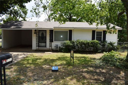 106 N Willow St, Leonard, TX, 75452-2728 | Card Image