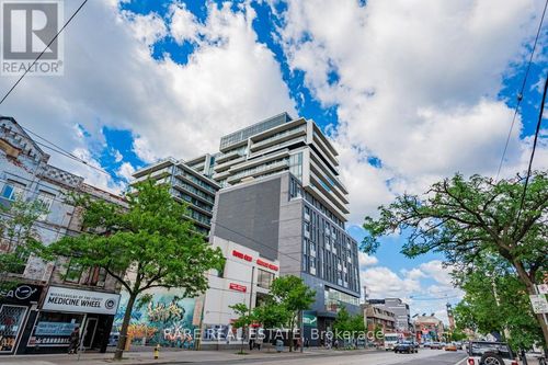 ph5-297 College St, Toronto, ON, M5T0C2 | Card Image
