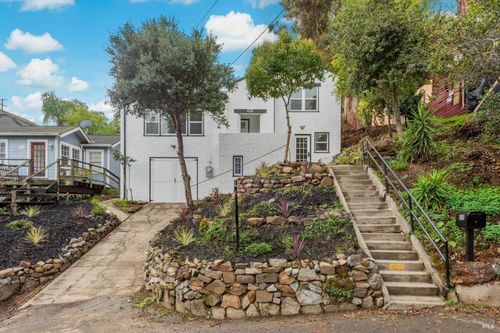 435 Alhambra St, Crockett, CA, 94525-1203 | Card Image