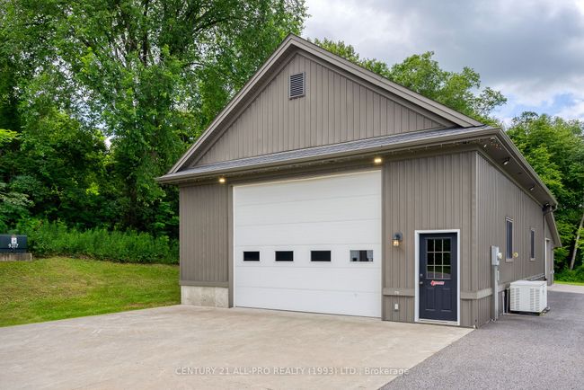 2300 Victoria Rd, House other with 4 bedrooms, 4 bathrooms and 10 parking in Carrying Place ON | Image 41