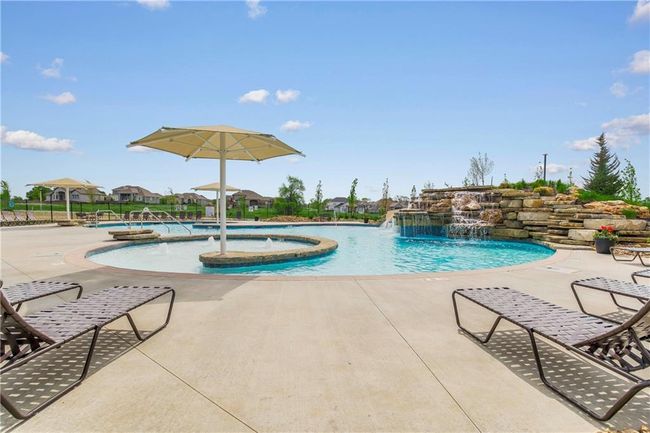 2307 W 176 Th Ter, House other with 4 bedrooms, 4 bathrooms and null parking in Overland Park KS | Image 66