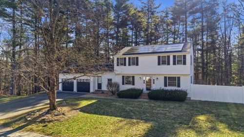 24 Hunters Ln, Nashua, NH, 03063-2245 | Card Image