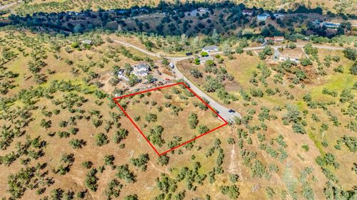 2480 Medina Ct, La Grange, CA, 95329 | Card Image