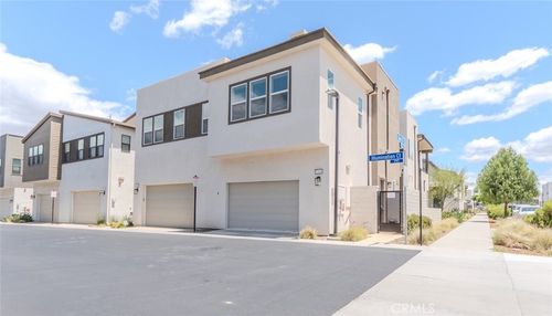 27504 Illumination Ct, Valencia, CA, 91381-2122 | Card Image