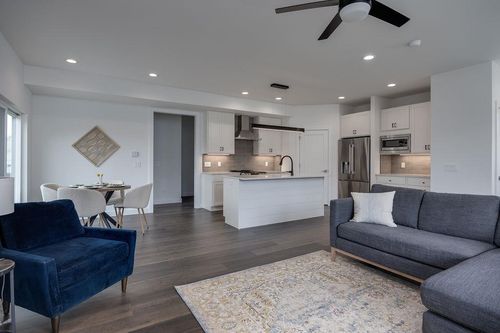 3149 Hope St, SUN PRAIRIE, WI, 53590-8705 | Card Image