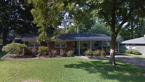 4803 Hummingbird Ln, Memphis, TN, 38117-6207 | Card Image