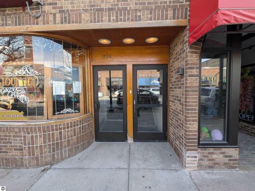 g-214 E Front St, Traverse City, MI, 49684-2526 | Card Image