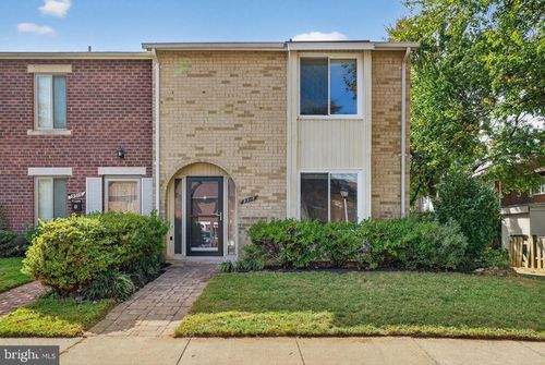 9518 Tippett Ln, GAITHERSBURG, MD, 20886-5014 | Card Image