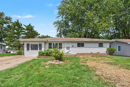 1405 Del Rey Dr, Florissant, MO, 63031-4226 | Card Image