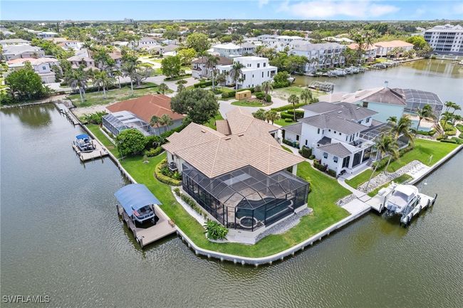 431 Palm Ct, House other with 4 bedrooms, 4 bathrooms and null parking in NAPLES FL | Image 8