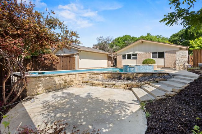 10528 Swallow Ln, House other with 3 bedrooms, 2 bathrooms and null parking in Dallas TX | Image 17