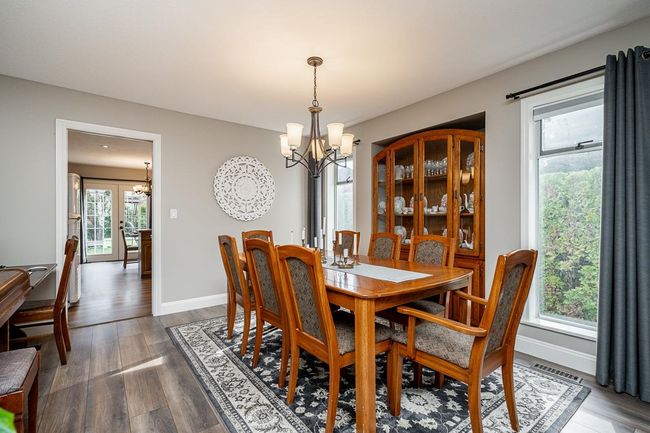 18371 59 A Avenue, House other with 4 bedrooms, 2 bathrooms and 5 parking in Surrey BC | Image 6