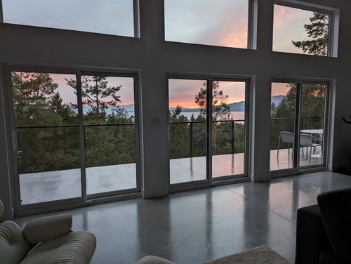 10632 Wood Bay Ridge Rd, Halfmoon Bay, BC, V7Z1B8 | Card Image
