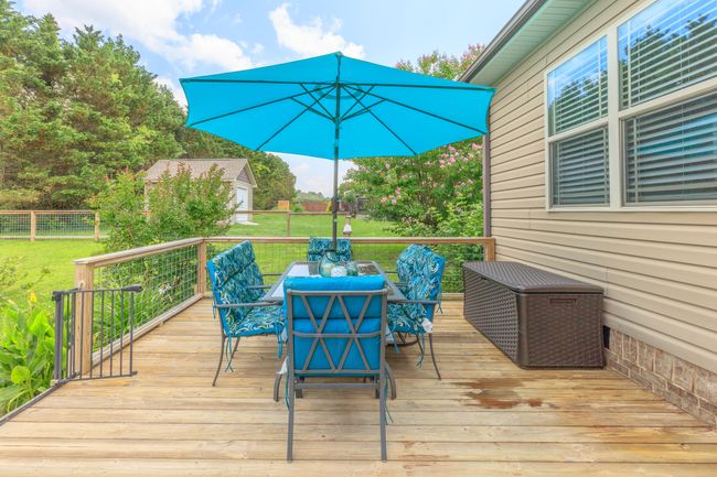 Double decks , great for entertaining | Image 34