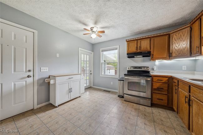 18 Lakeview Ct, House other with 3 bedrooms, 2 bathrooms and null parking in Lagrange OH | Image 11