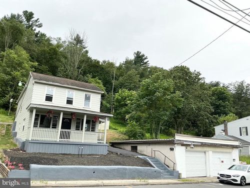 505 Peacock St, POTTSVILLE, PA, 17901-1004 | Card Image