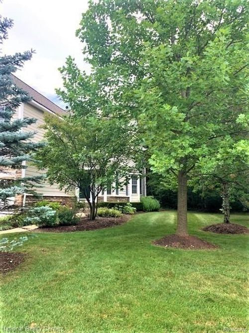 26298 Fieldstone Dr, Novi, MI, 48374-2150 | Card Image