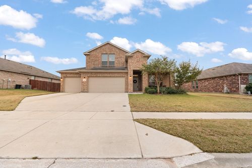 411 Skipper Ln, Azle, TX, 76020-2950 | Card Image