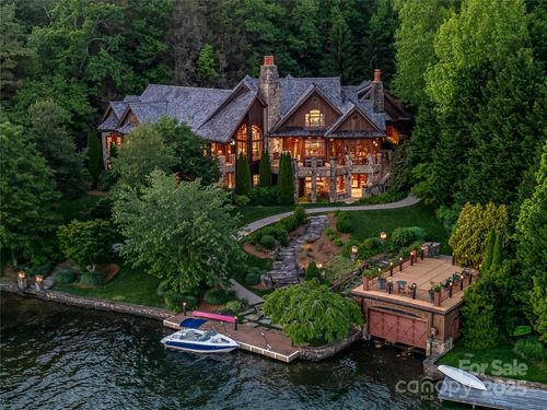 41 Chimney Pt, Lake Toxaway, NC, 28747-9606 | Card Image