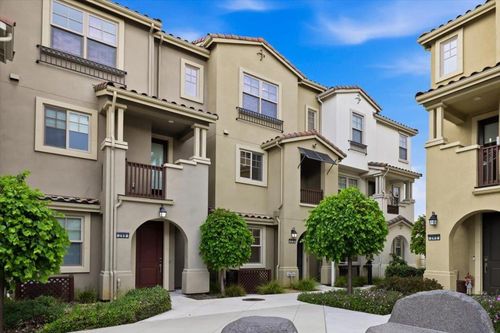 270 Ariana Pl, Mountain View, CA, 94035 | Card Image