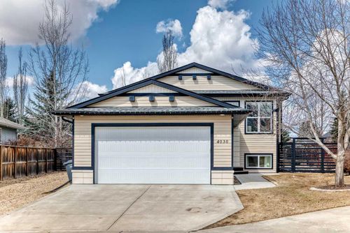 4030 40 Street Close, Ponoka, AB, T4J0A7 | Card Image