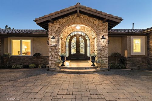 1542 La Loma Dr, North Tustin, CA, 92705-3061 | Card Image