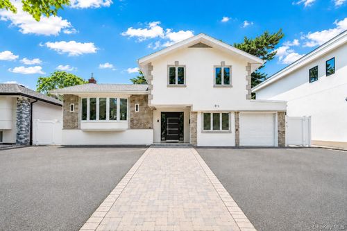 871 Kilmer Lane, Hempstead, NY, 11581 | Card Image