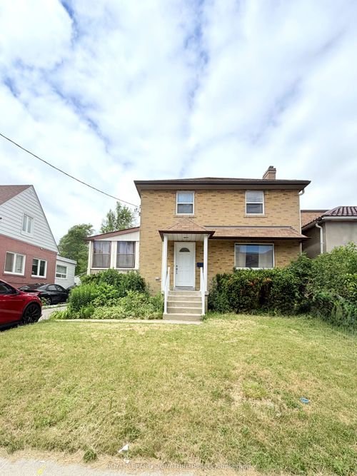 224 King St, York, ON, M9N1L7 | Card Image